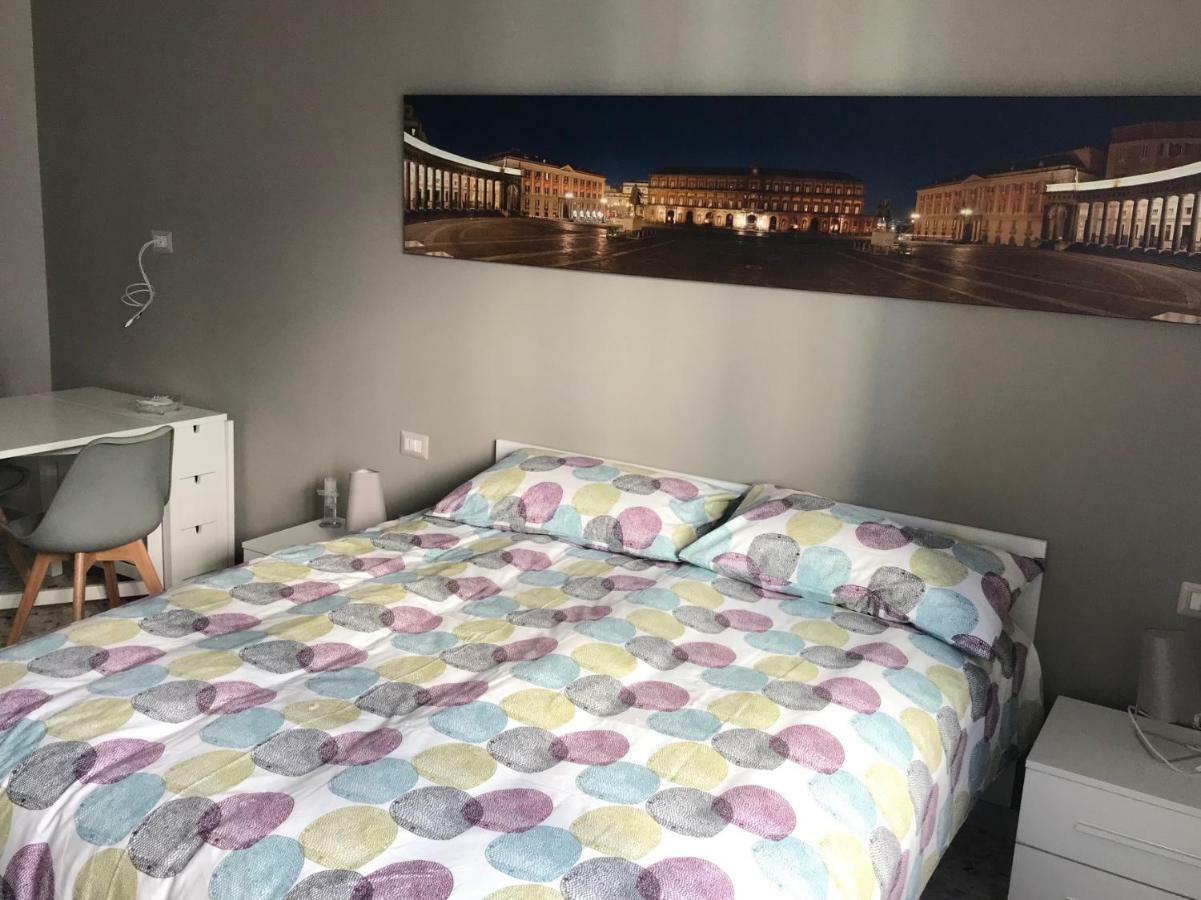 Appartamento La Dimora dell'Avvocato Napoli Esterno foto